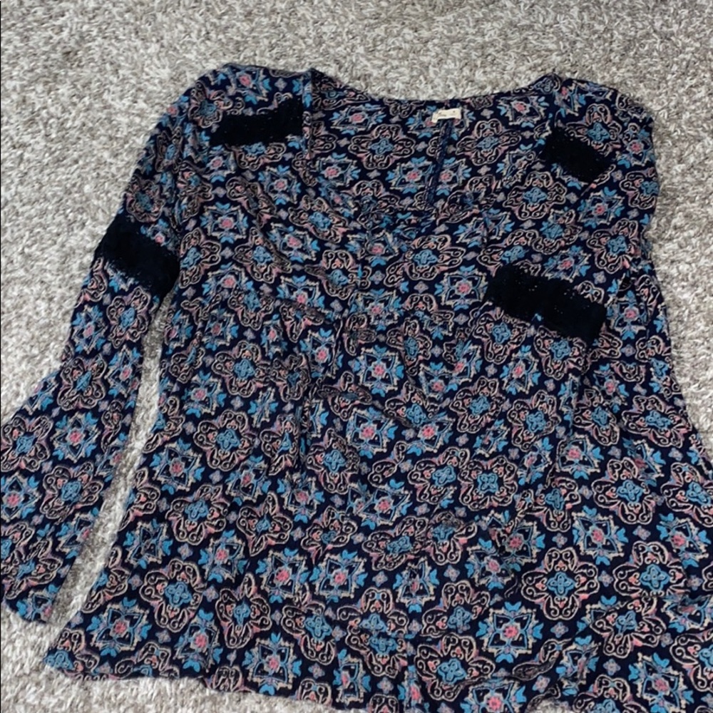 Hollister Blouse